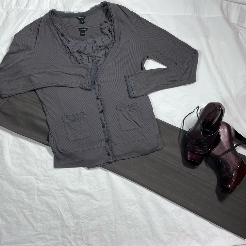 Ann Taylor Gray Ribbed Button-Up Twinset